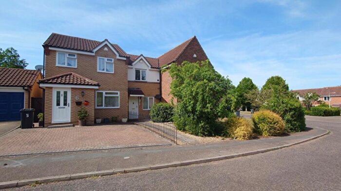 2 Bedroom House To Rent In Durham Close, IP32