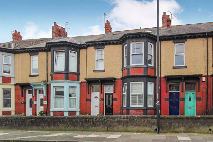 1 Bedroom Flat For Sale In Eskdale Terrace, Cullercoats, North Shields, NE30