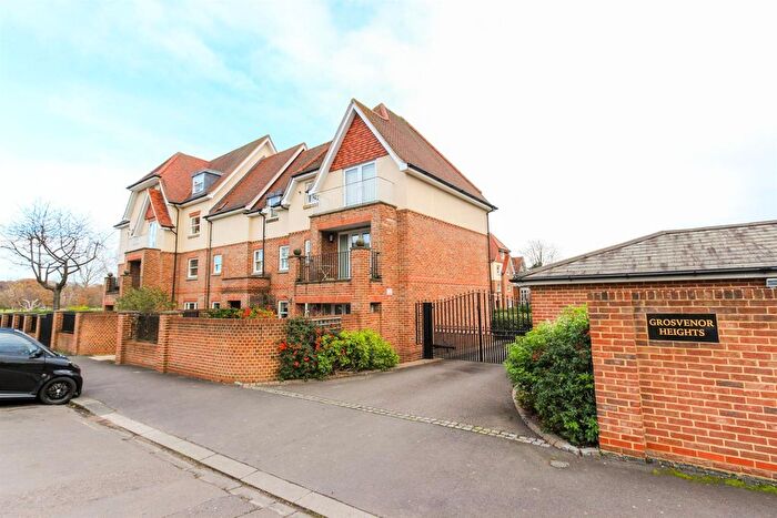 2 Bedroom Flat To Rent In Grosvenor Heights, Forest View, E4