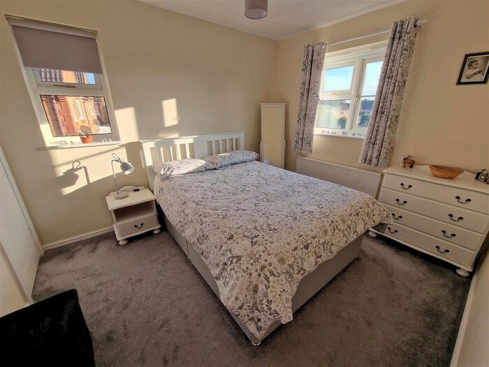 1 Bedroom Property For Sale In Burton Close, Shaftesbury, SP7