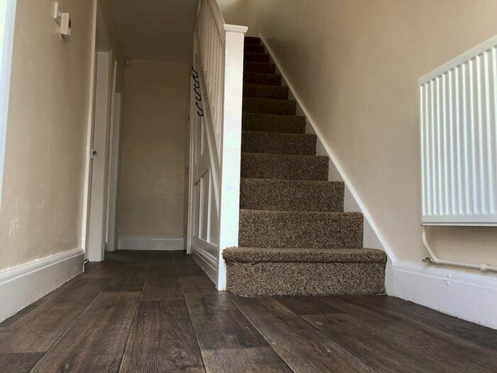 3 Bedroom Semi-Detached House To Rent In Sheppard Road, Balby, Doncaster DN4