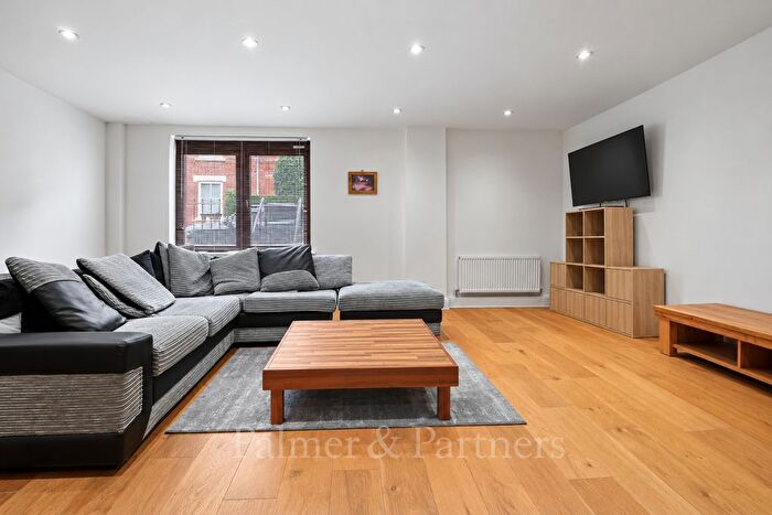 1 Bedroom Flat To Rent In St. Peters Street, Colchester, Essex, CO1