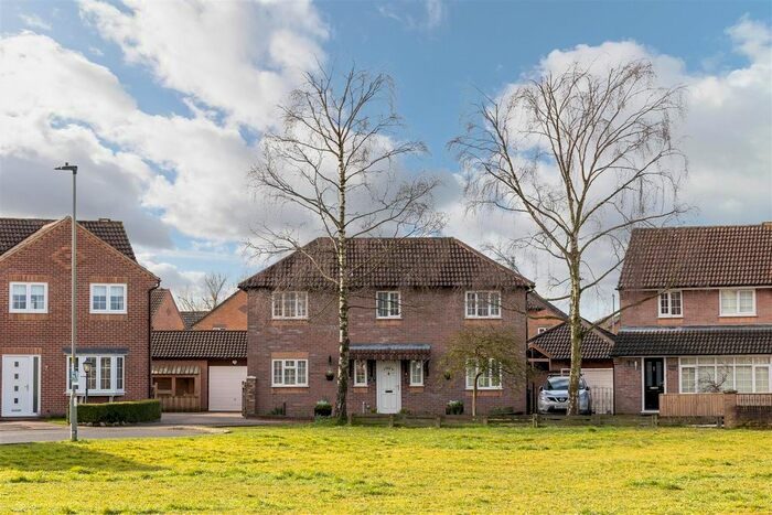 3 Bedroom Detached House For Sale In Mallard View, Norton, Malton, YO17