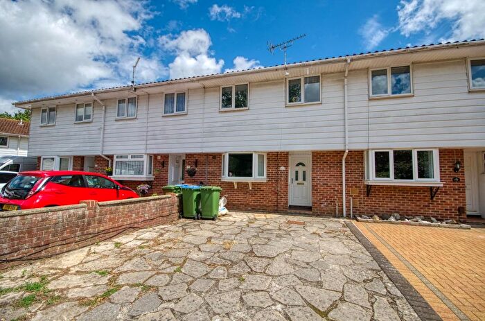 3 Bedroom Terraced House For Sale In Quayside Road, Southampton, SO18