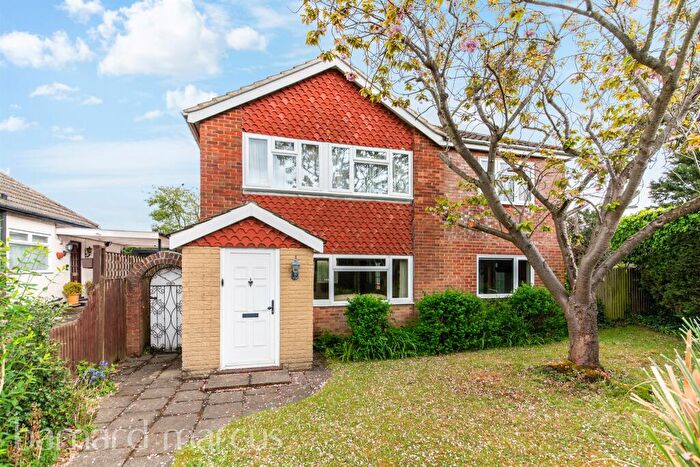 3 Bedroom Detached House For Sale In Chessington Road, Epsom, KT19