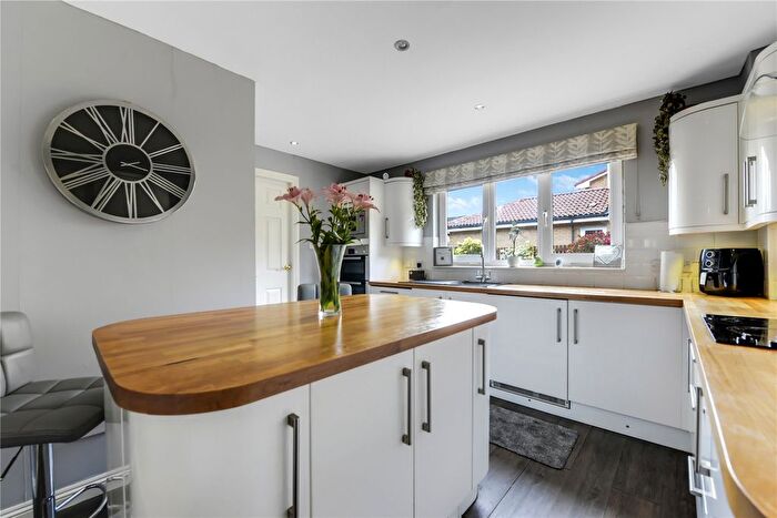 4 Bedroom Detached House For Sale In Bankton Avenue, Livingston, West Lothian, EH54