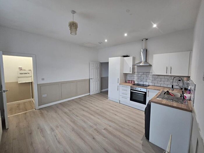 1 Bedroom Flat To Rent In Chapel Street, Walsall, WS3