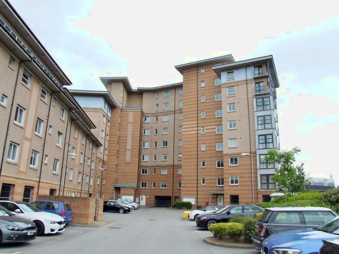 2 Bedroom Flat To Rent In Bannermill Place, The Beach, Aberdeen, AB24