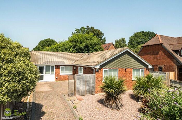 3 Bedroom Detached Bungalow For Sale In Swains Close, Tadley, Hampshire, RG26