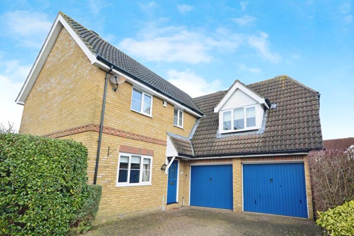 4 Bedroom Detached House For Sale In The Lintons, Sandon, Chelmsford, CM2