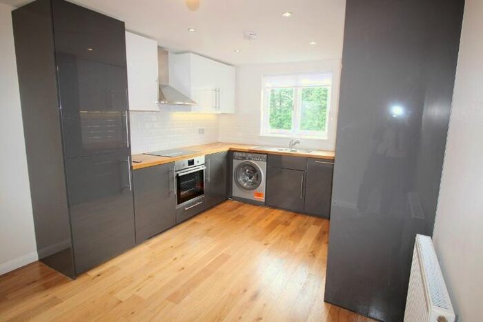 2 Bedroom Flat To Rent In London Road, Sevenoaks, TN13