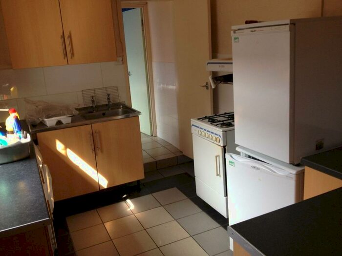 6 Bedroom Terraced House To Rent In Tiverton RoadSelly OakBirmingham, B29