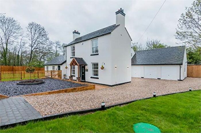 4 Bedroom Detached House For Sale In Ashflats Lane, Stafford, Staffordshire, ST18