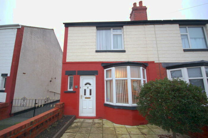 2 Bedroom End Of Terrace House To Rent In Endsleigh Gardens, FY4