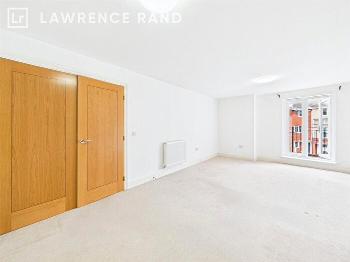 4 Bedroom Terraced House To Rent In Flowers Avenue, Ruislip, HA4