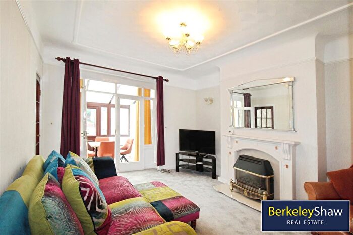 2 Bedroom Bungalow To Rent In Birchfield Way, Liverpool, L31