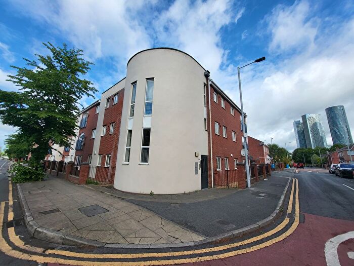 2 Bedroom Flat To Rent In Old York Street, Hulme, Manchester., M15
