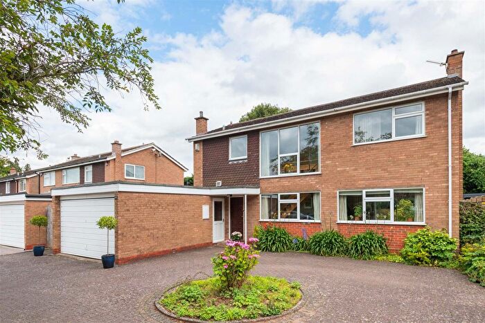 4 Bedroom Detached House To Rent In Barcheston Road, Knowle, Solihull, B93