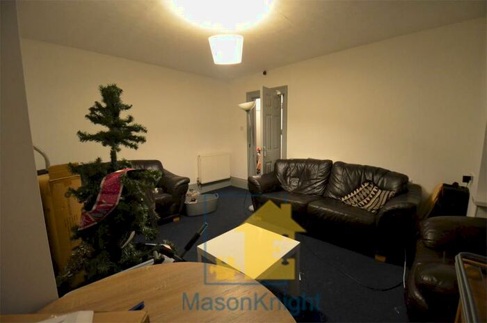 6 Bedroom Terraced House To Rent In / Academic Year Good Size Double Bedroom Student House On Tiverton Road, Selly Oak, Free Ultrafast M Broadb, B29