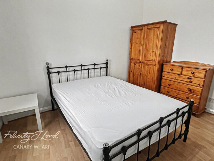 4 Bedroom Apartment To Rent In Wellspring Close, London, E14