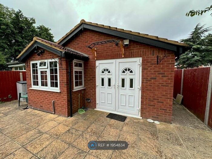 Studio To Rent In Norwood Road, Southall, UB2