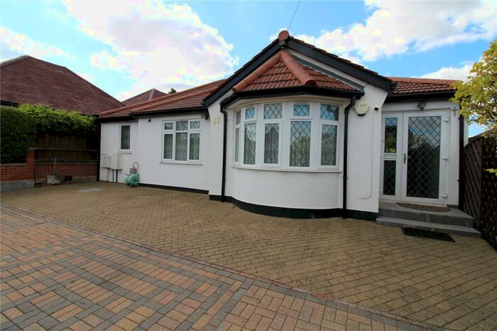 3 Bedroom Bungalow To Rent In Woodmere Avenue, Croydon, CR0