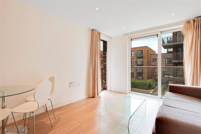 1 Bedroom Apartment For Sale In Cadmus Court, Surrey Quays, SE16
