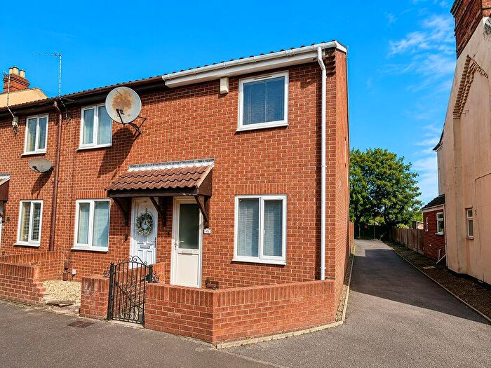 2 Bedroom End Of Terrace House For Sale In St. Andrews Road, Gorleston, NR31