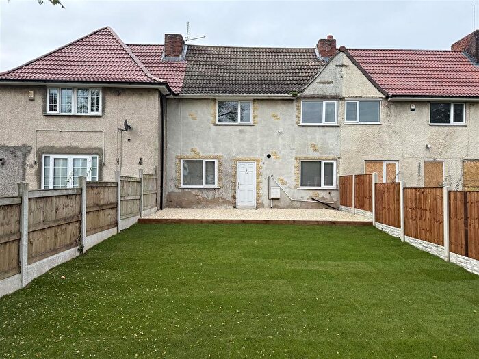 3 Bedroom Terraced House To Rent In Central Avenue, Woodlands, Doncaster, DN6