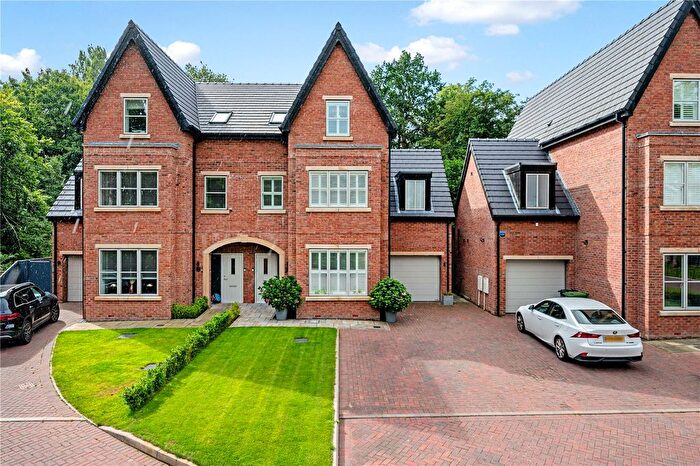5 Bedroom Semi-Detached House To Rent In Courtside Close, Cheadle, Greater Manchester, SK8