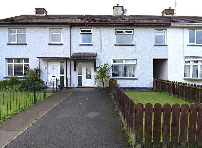 4 Bedroom Mid Terraced House For Sale In Bernagh Green, Newcastle, BT33