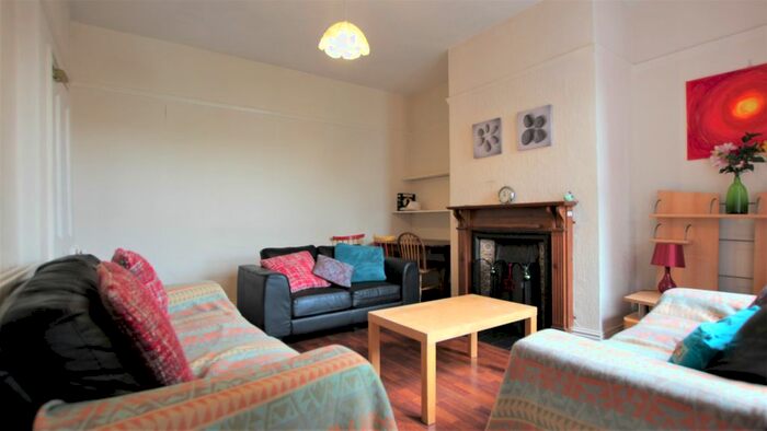 4 Bedroom Property To Rent In Deuchar Street, Jesmond, Newcastle Upon Tyne, NE2