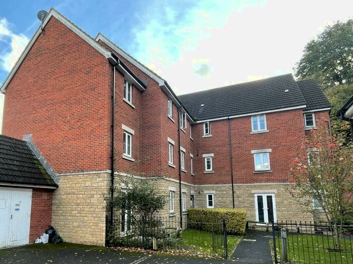 1 Bedroom Apartment To Rent In Knights Maltings, Frome, Somerset, BA11