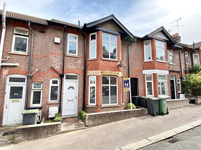 3 Bedroom Terraced House To Rent In Russel Rise, Luton, LU1