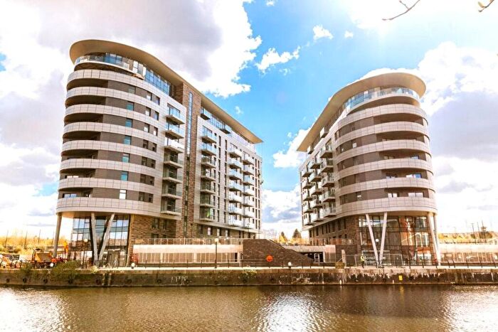 1 Bedroom Flat For Sale In Pomona Strand, Old Trafford, M16