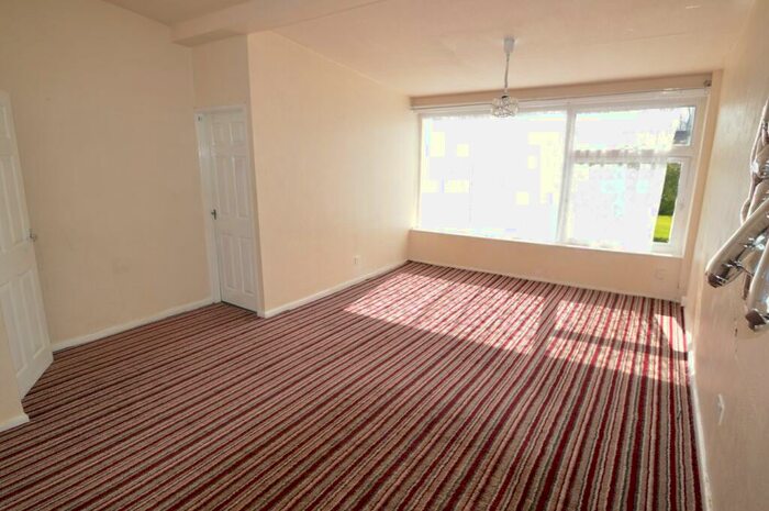 2 Bedroom Flat To Rent In North Park Road, Bramhall, Stockport, SK7