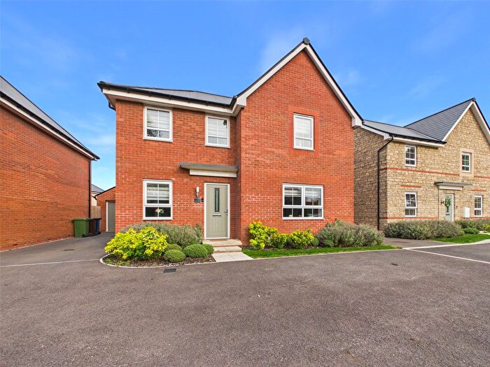 4 Bedroom Detached House For Sale In Whitethorn Crescent, Innsworth, Gloucester, Gloucestershire, GL3