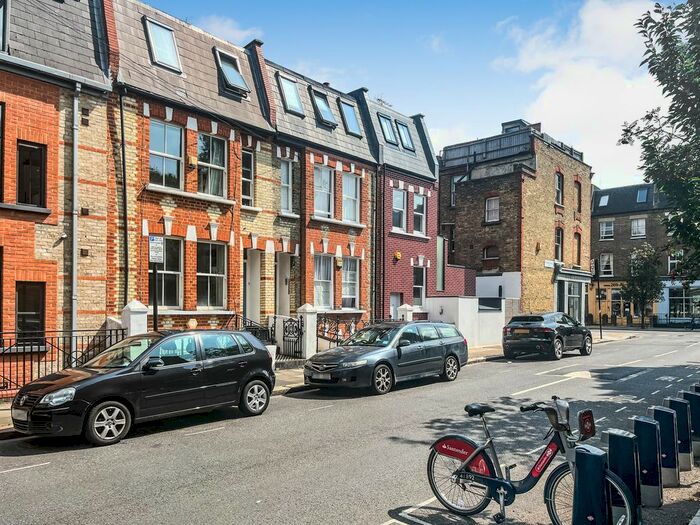 4 Bedroom Maisonette To Rent In Humbolt Road, Fulham, W6
