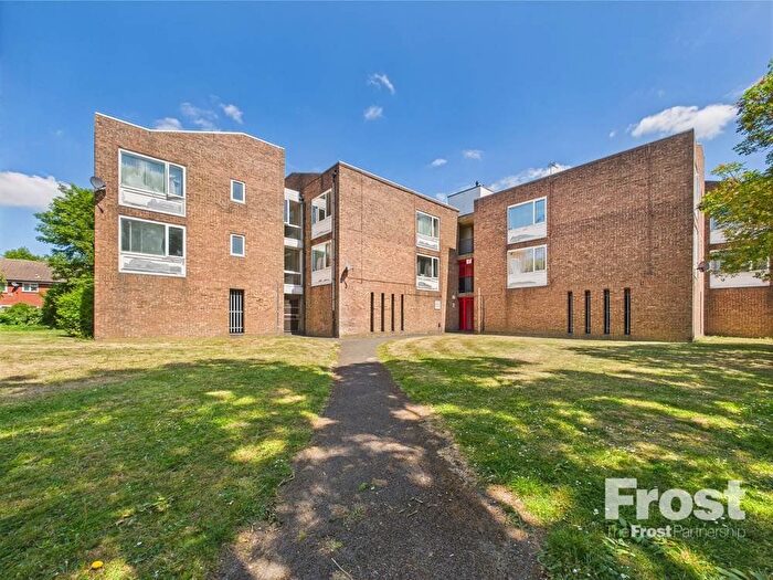 1 Bedroom Studio For Sale In Whitley Close, Stanwell, Middlesex, TW19