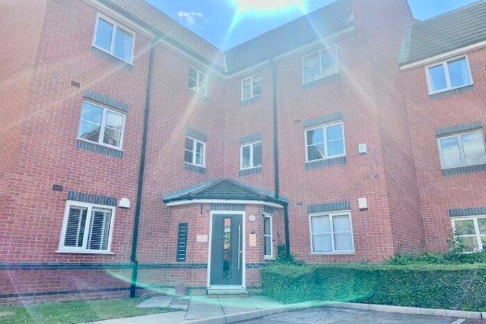 2 Bedroom Flat To Rent In Armstrong Quay, Liverpool, L3