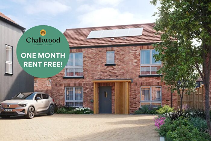 3 Bedroom Detached House To Rent In Colemans Close, Swanscombe, Kent, DA10