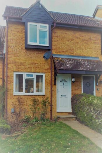 2 Bedroom House To Rent In Halleys Ridge, Hertford, Hertfordshire, SG14