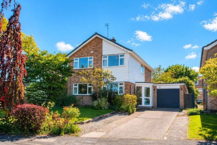 4 Bedroom Detached House For Sale In Brook View Drive, Keyworth, Nottingham, NG12