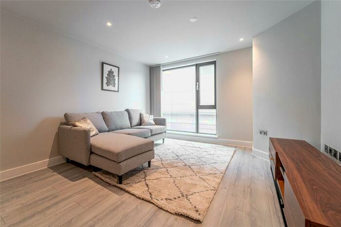 2 Bedroom Apartment To Rent In St Martins Place, Broad Street, Birmingham, West Midlands, B15