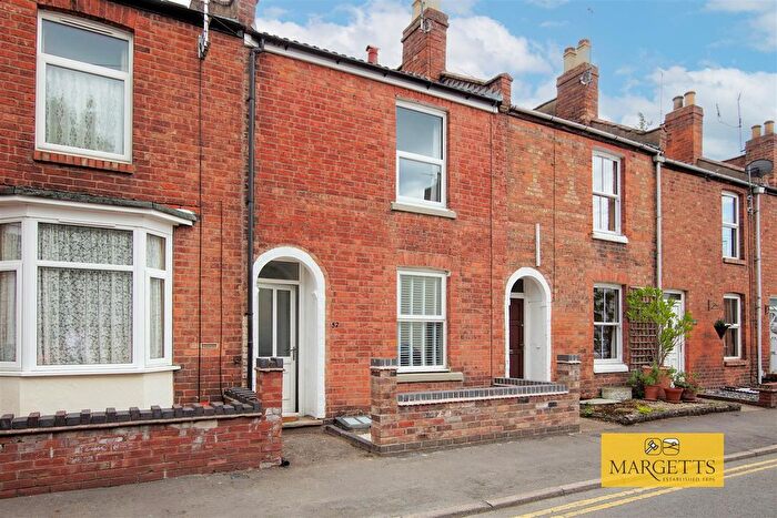 2 Bedroom Terraced House To Rent In Guy Street, Warwick, CV34