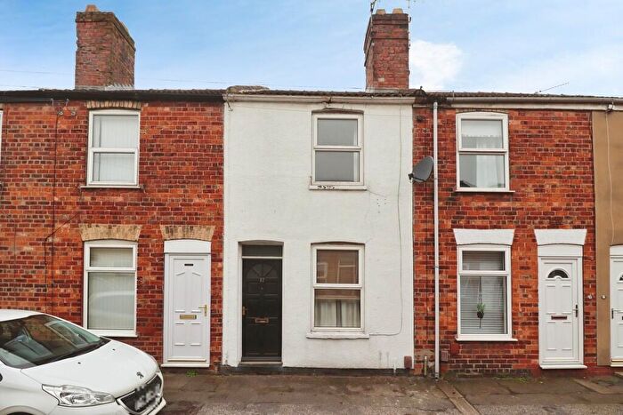 2 Bedroom Terraced House For Sale In Carlton Street, Lincoln, LN1