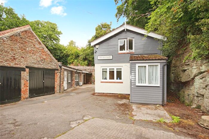 3 Bedroom Barn Conversion For Sale In Broom Hill, Bristol, BS16