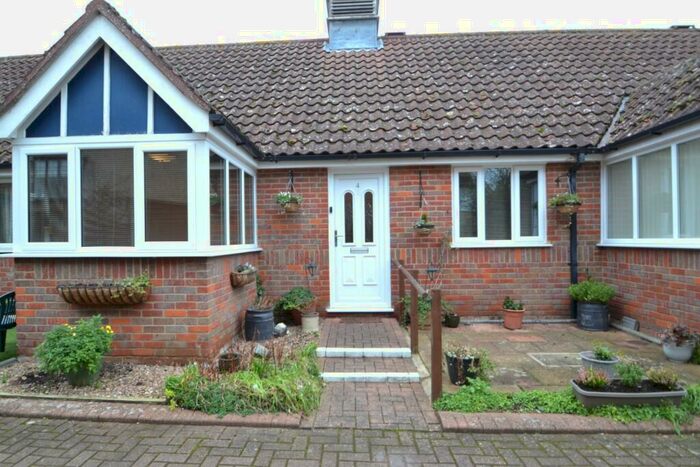 1 Bedroom Bungalow To Rent In Gatehouse Mews, Buntingford, Herts, SG9