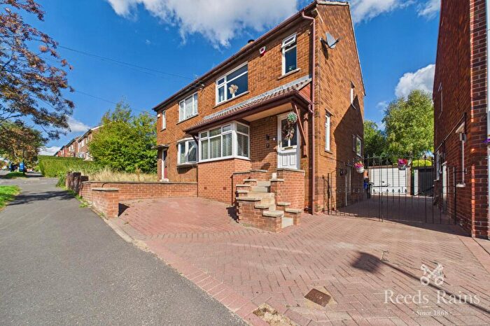 3 Bedroom Semi Detached House For Sale In Flockton Road, Sheffield, S13