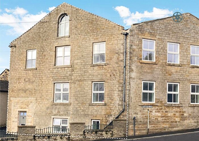 3 Bedroom Town House For Sale In Baildon Mills, Northgate, Baildon, BD17
